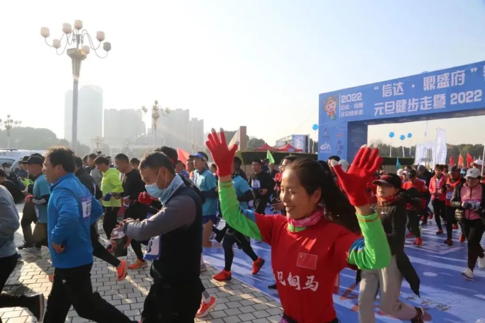 铜陵市健身_铜陵121健身房价格表_铜陵健身房一般一年要多少钱