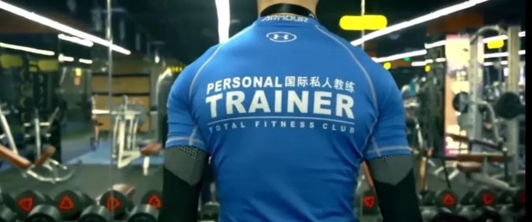 健身房不私教怎么训练_健身房私教是怎么教_健身房私教课程有哪些