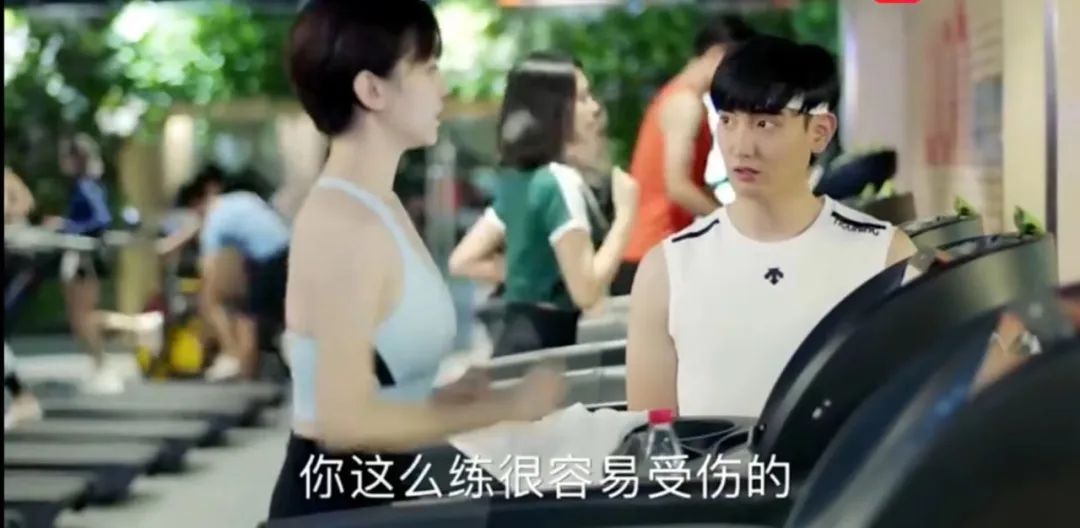 健身房不私教怎么训练_健身房私教课程有哪些_健身房私教是怎么教